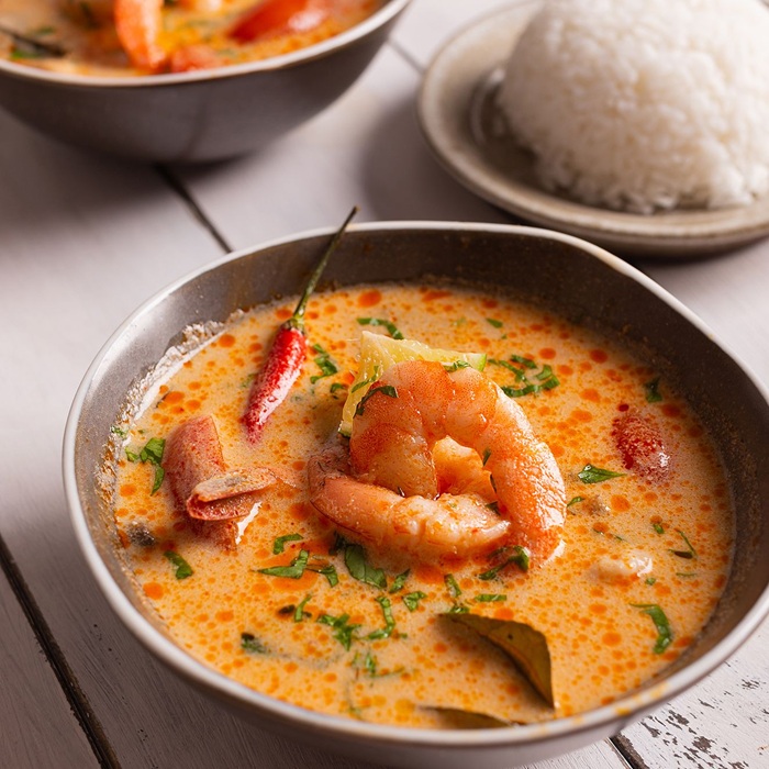 Aromatic tom yum soup with shrimp